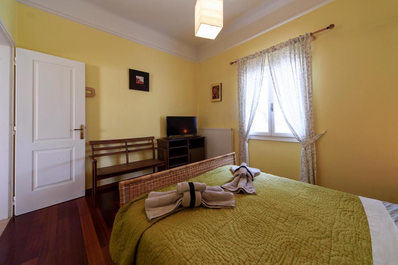 Jasmine Of Poseidonia Appartement Posidhonía Buitenkant foto