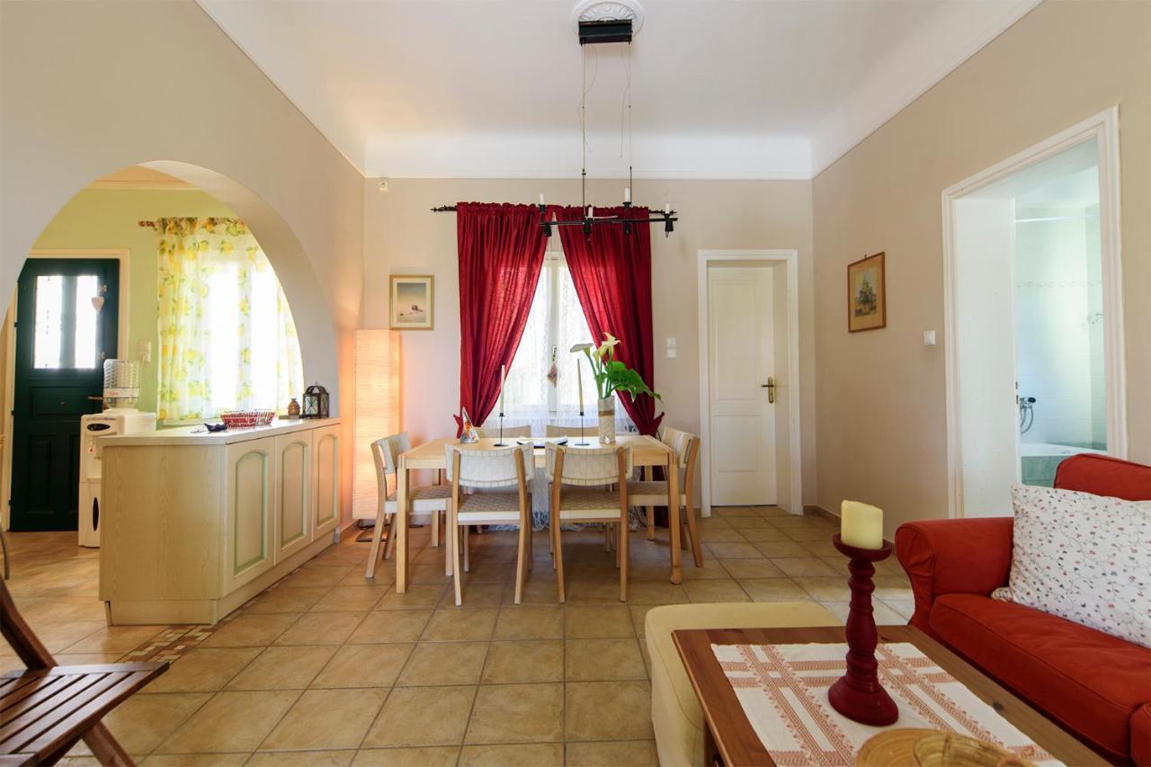 Jasmine Of Poseidonia Appartement Posidhonía Buitenkant foto