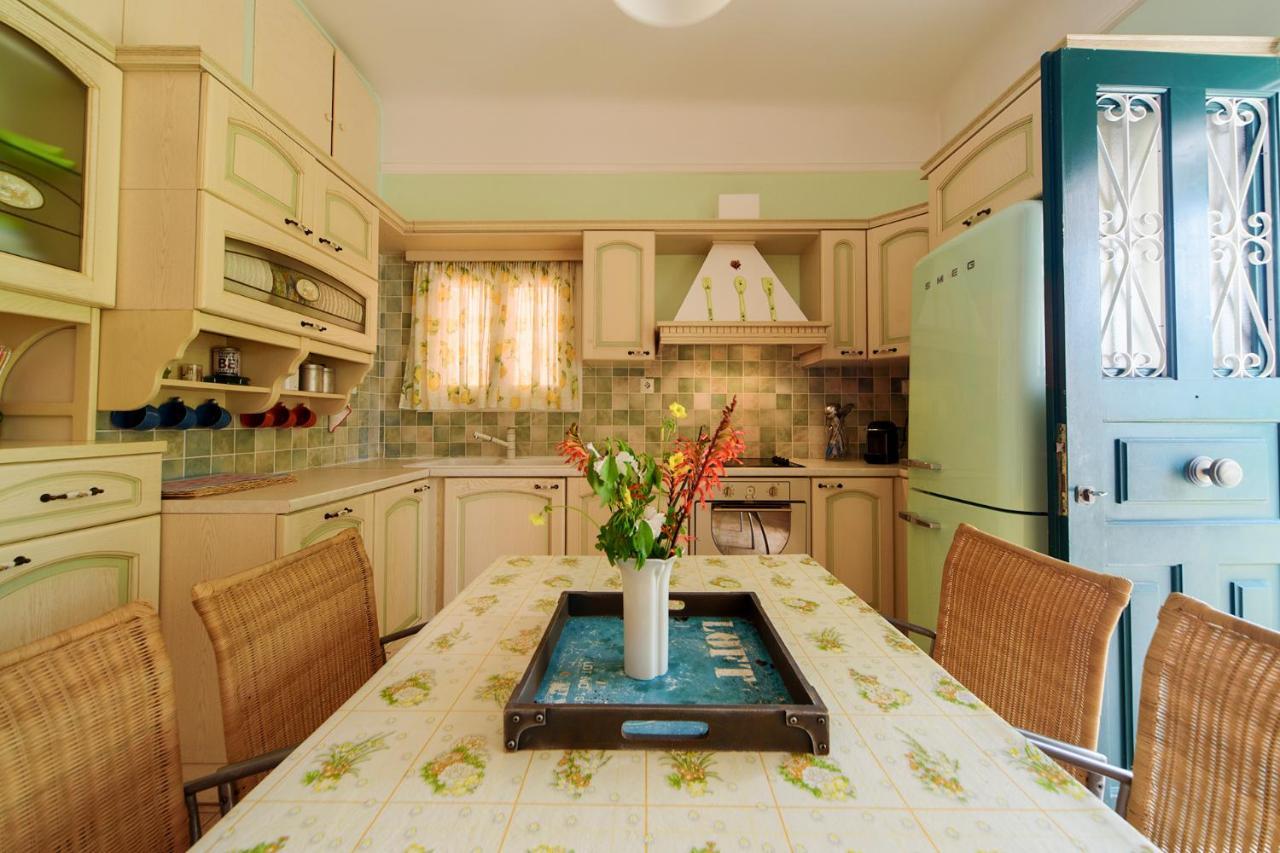 Jasmine Of Poseidonia Appartement Posidhonía Buitenkant foto