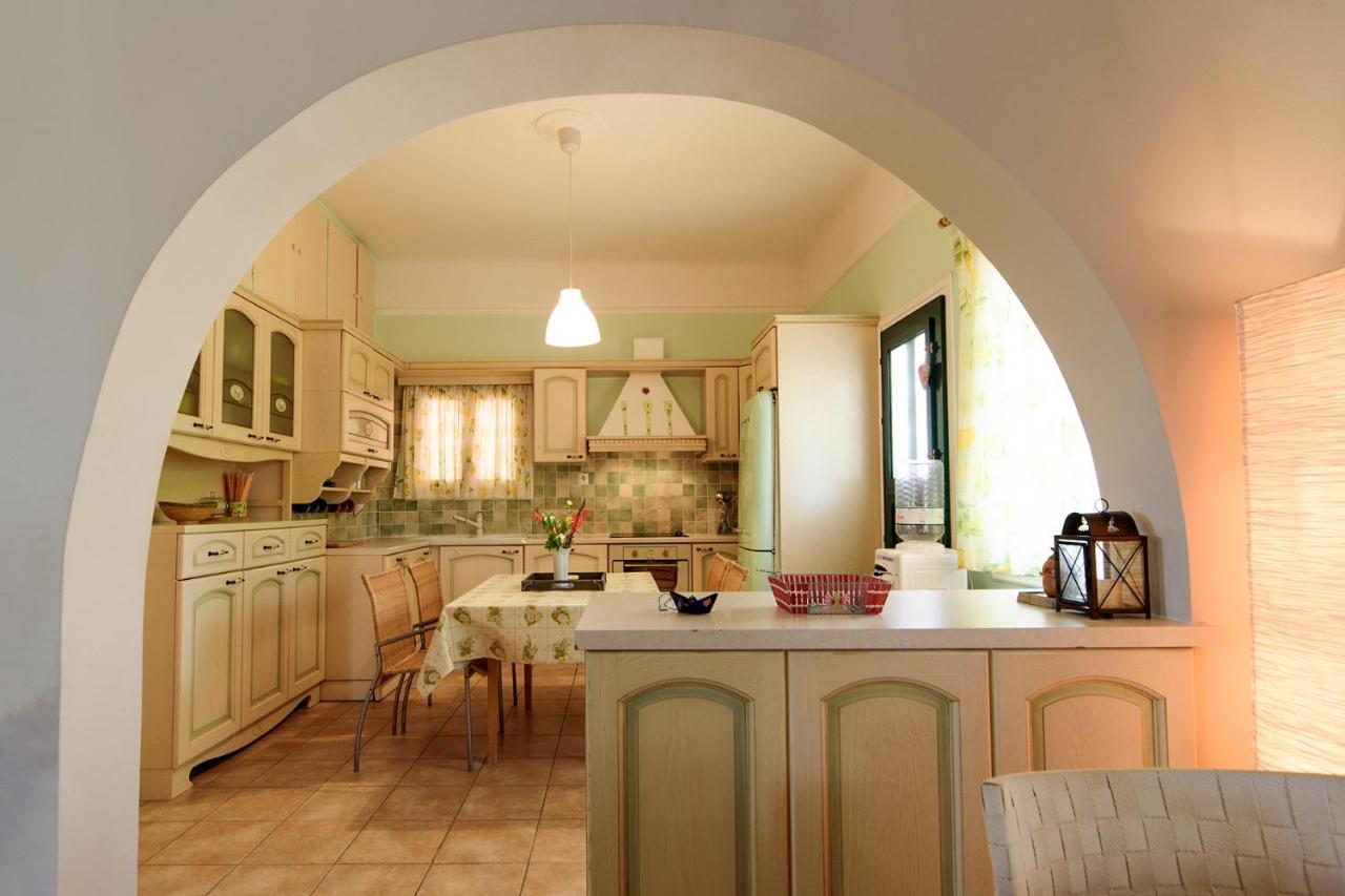 Jasmine Of Poseidonia Appartement Posidhonía Buitenkant foto