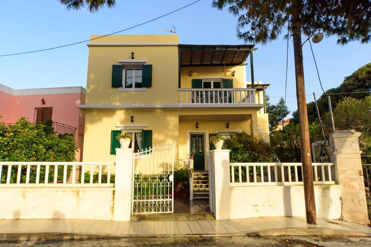 Jasmine Of Poseidonia Appartement Posidhonía Buitenkant foto