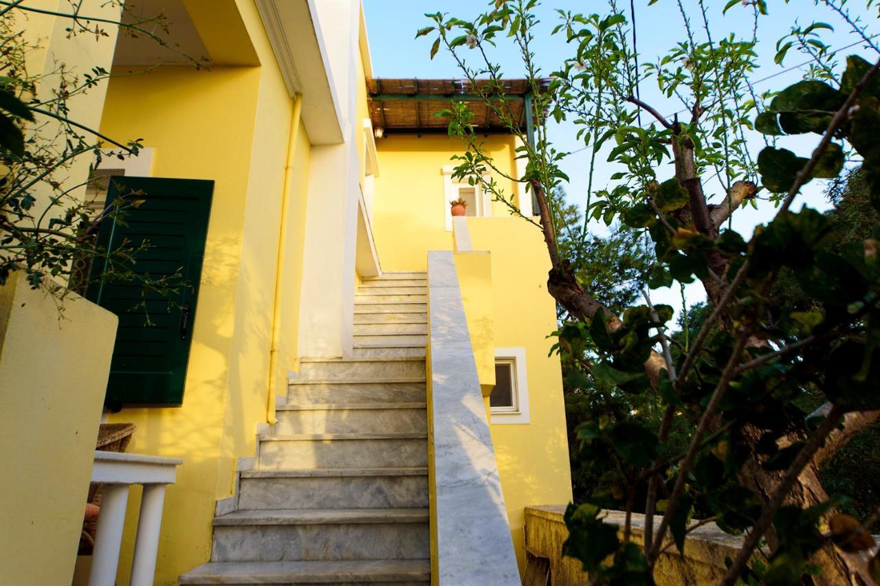 Jasmine Of Poseidonia Appartement Posidhonía Buitenkant foto