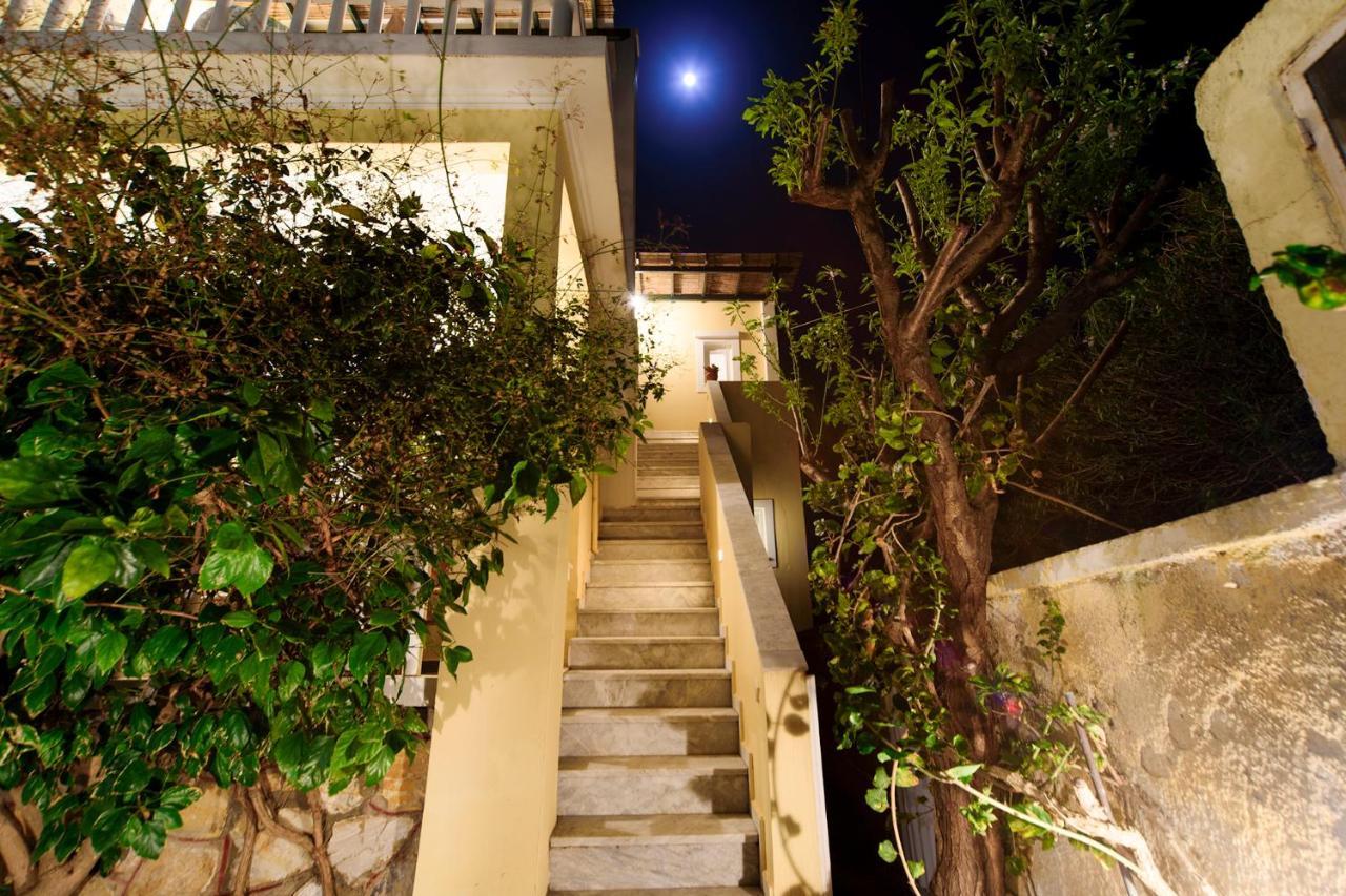 Jasmine Of Poseidonia Appartement Posidhonía Buitenkant foto