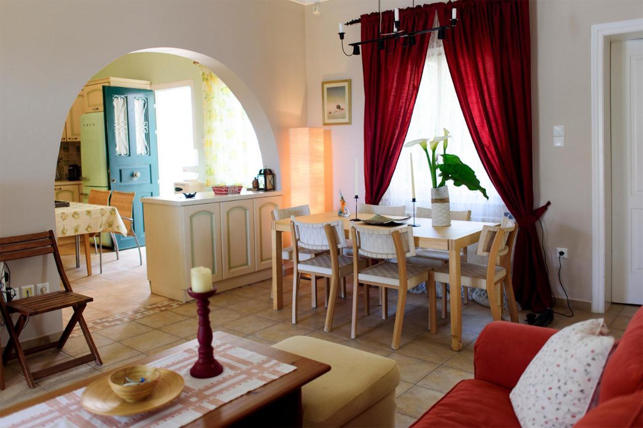 Jasmine Of Poseidonia Appartement Posidhonía Buitenkant foto