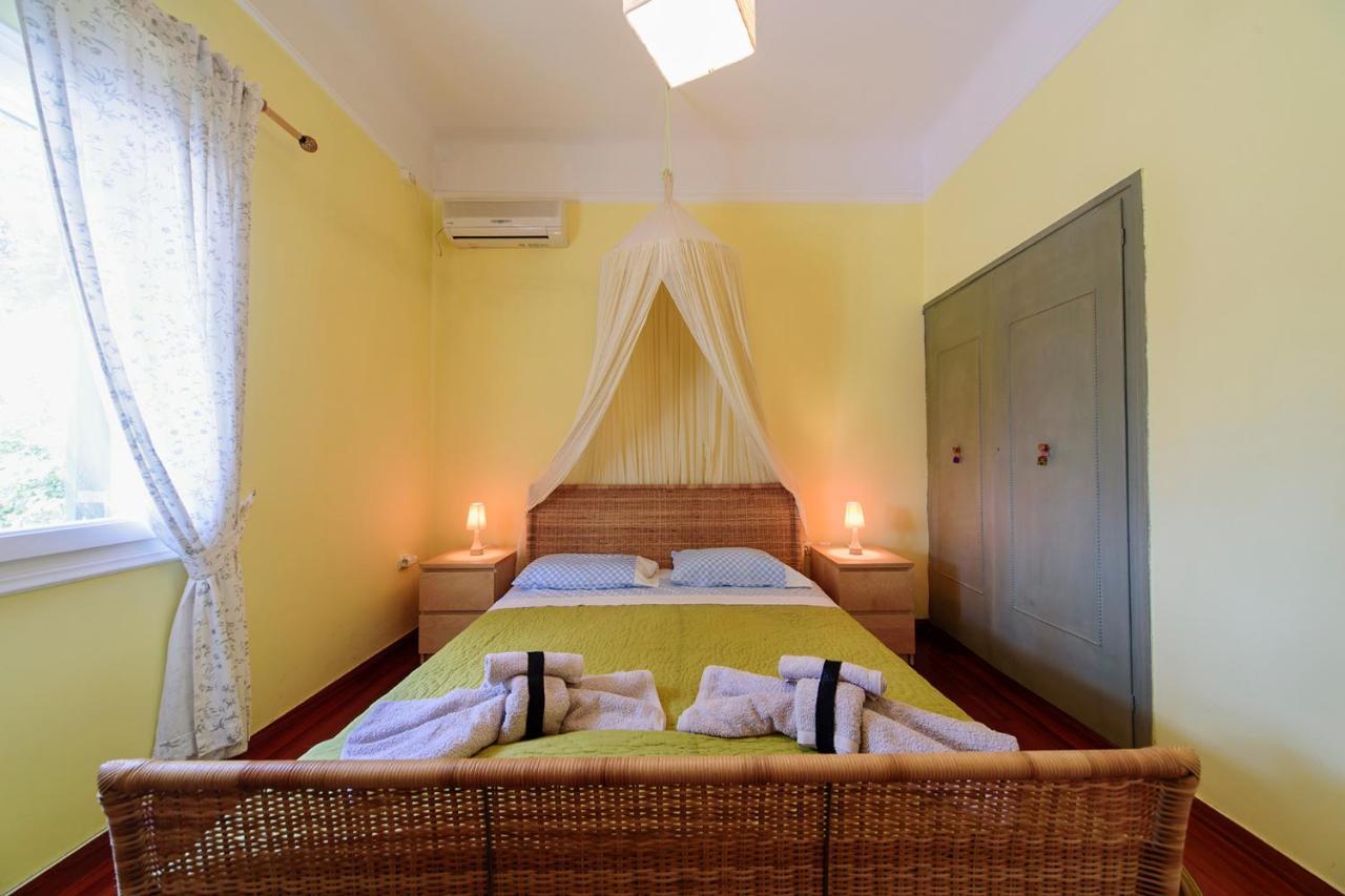 Jasmine Of Poseidonia Appartement Posidhonía Buitenkant foto